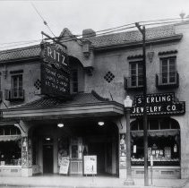 IN-Richmond-Ritz-QNeg-negative-Q0073